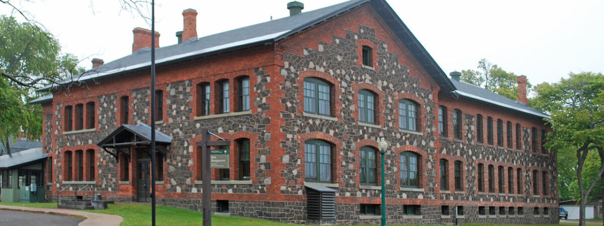 1280px-Keweenaw_National_Historical_Park_Headquarters