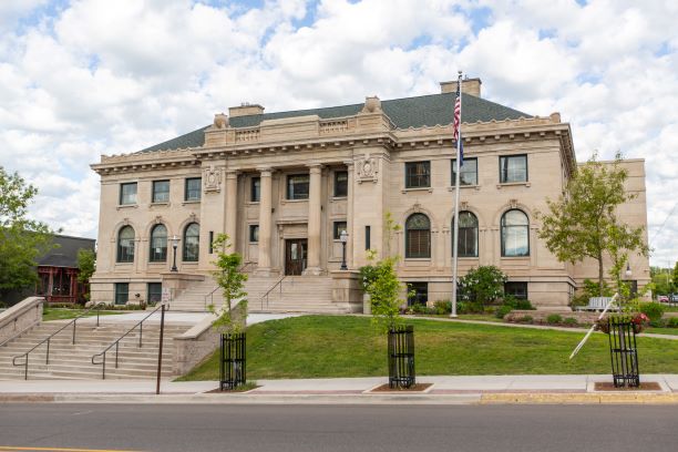 Peter_White_Public_Library_Marquette-2019